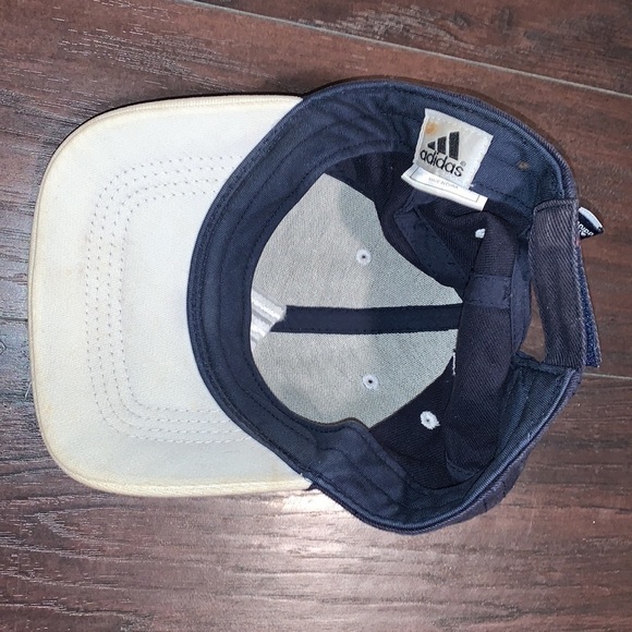 Adidas Hat, One Size - Picture 6 of 9